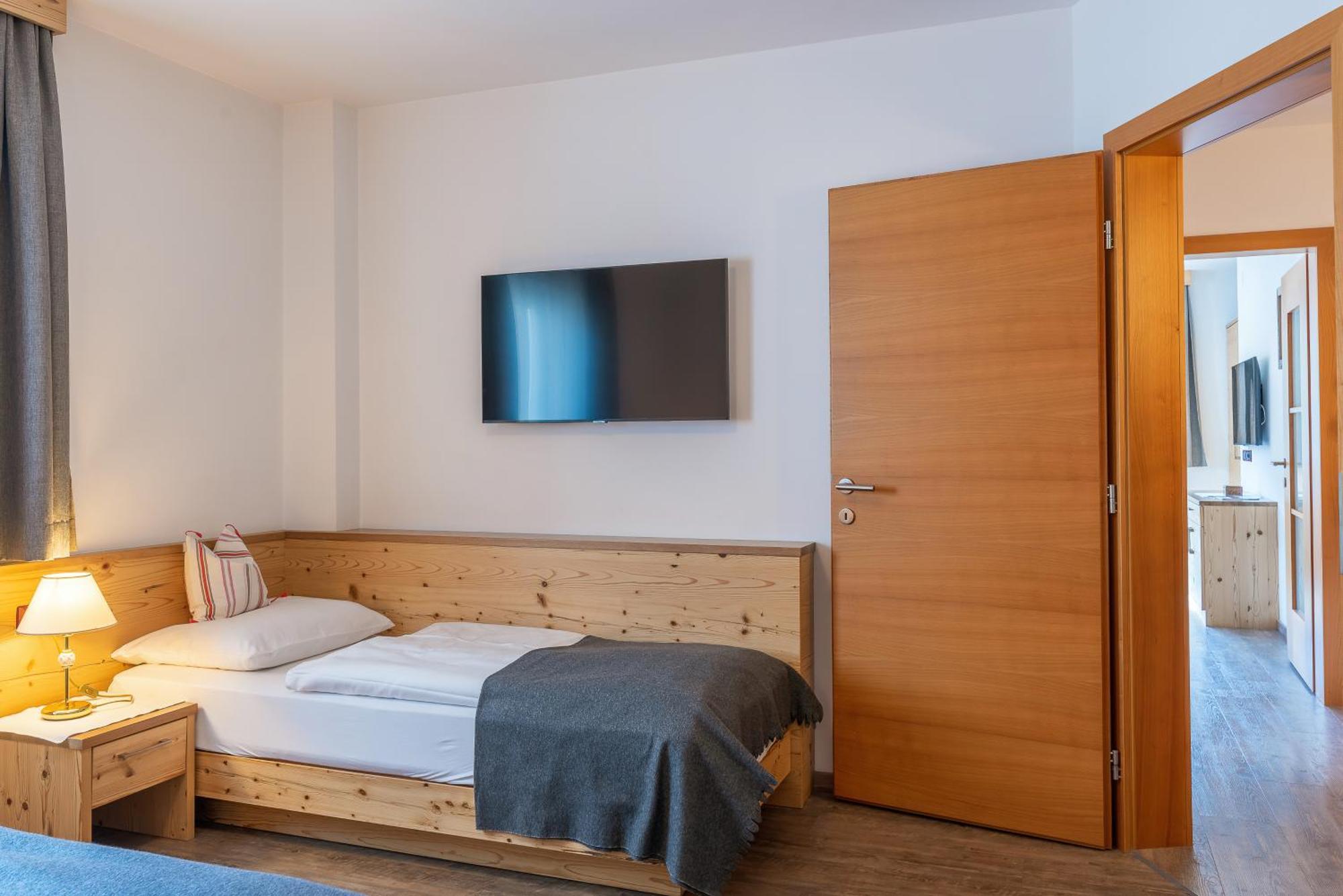 Residence Prapoz オルティゼーイ エクステリア 写真